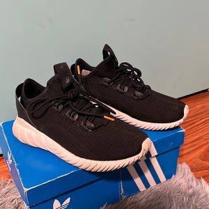 tubular doom sock in 6.5 in kids boy shoes